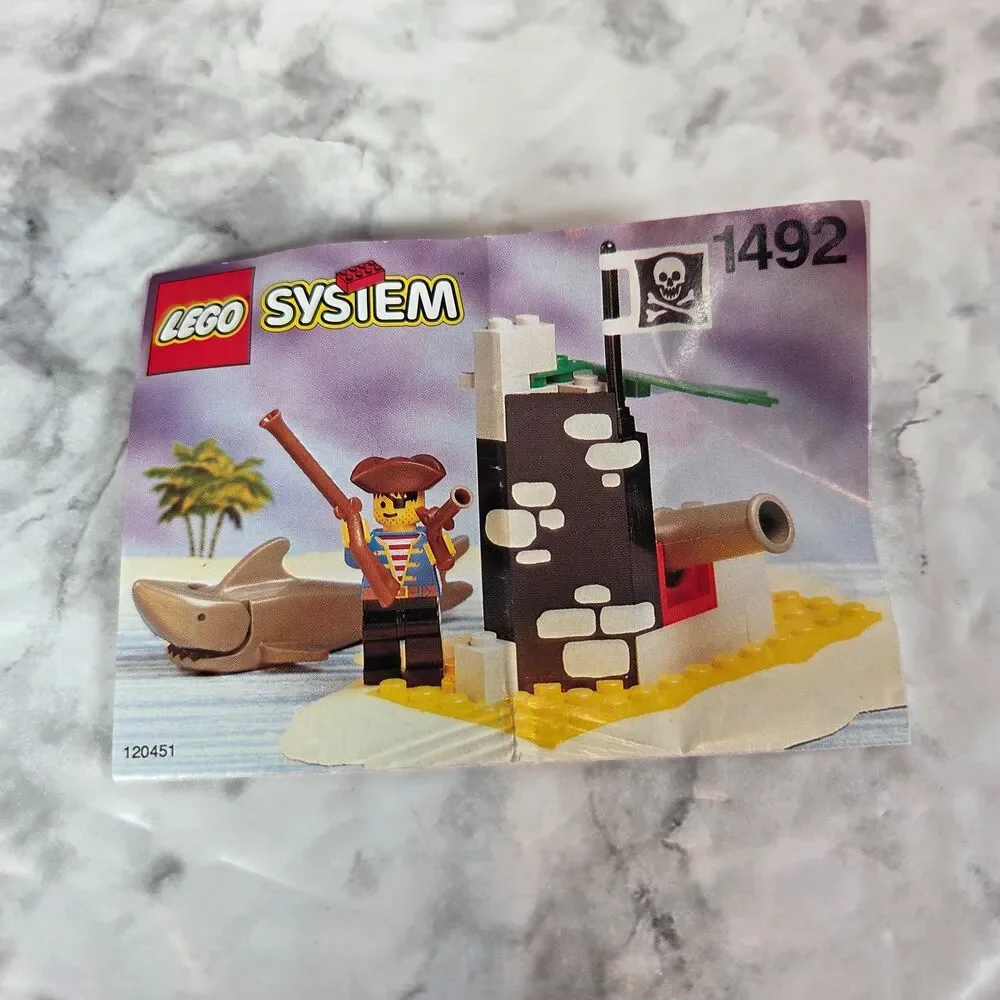 LEGO Pirates Battle Cove Set 1492 Complete Set With Manual and Polybag - Picture 3 of 9